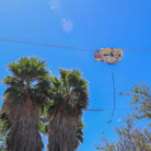 Suspended gondola for bungee jump